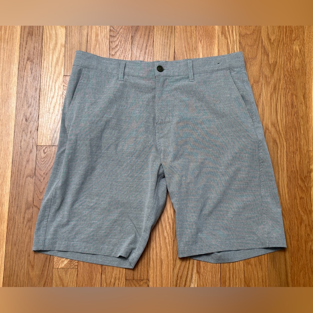 RVCA - Balance Hybrid Shorts 20” - Size Large, Gray